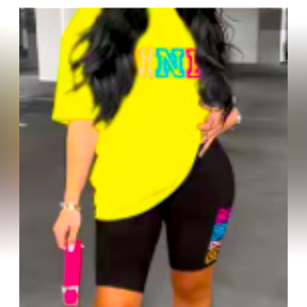 🆕 Ladies NWOT Pink Yellow and Black Short Set With Various Colored Letters (A)